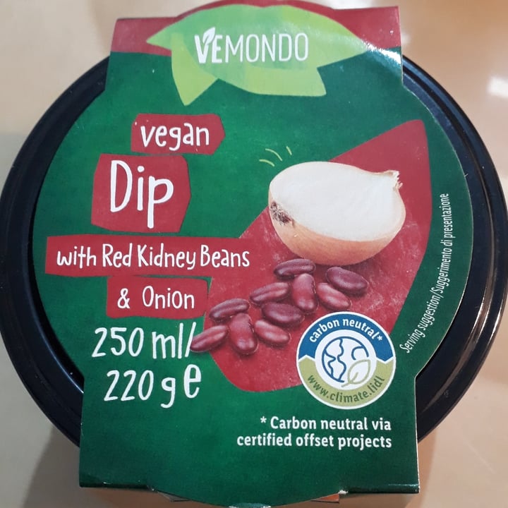photo of Vemondo vegan dip with red kidney beans & onion shared by @giovannieugenio on  17 Jan 2023 - review