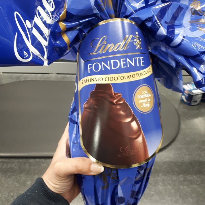 photo of Lindt Uovo di Cioccolato Fondente shared by @paolinasw on  05 Apr 2023 - review