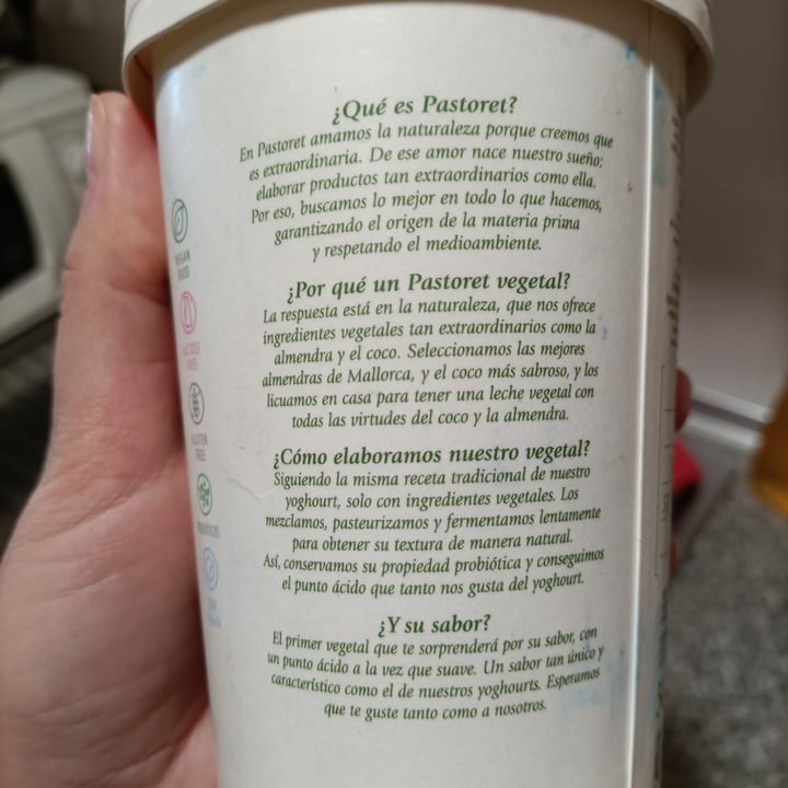 photo of Pastoret pastoret vegetal natural yogurt shared by @maka89 on  02 Mar 2023 - review