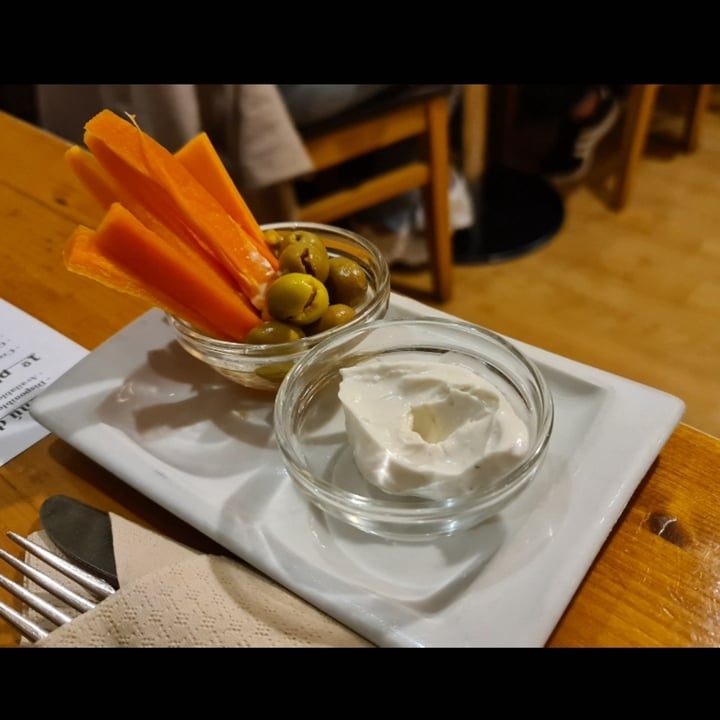 photo of Restaurante Hicuri Art Vegan Alioli con zanahorias shared by @falla92 on  01 May 2023 - review