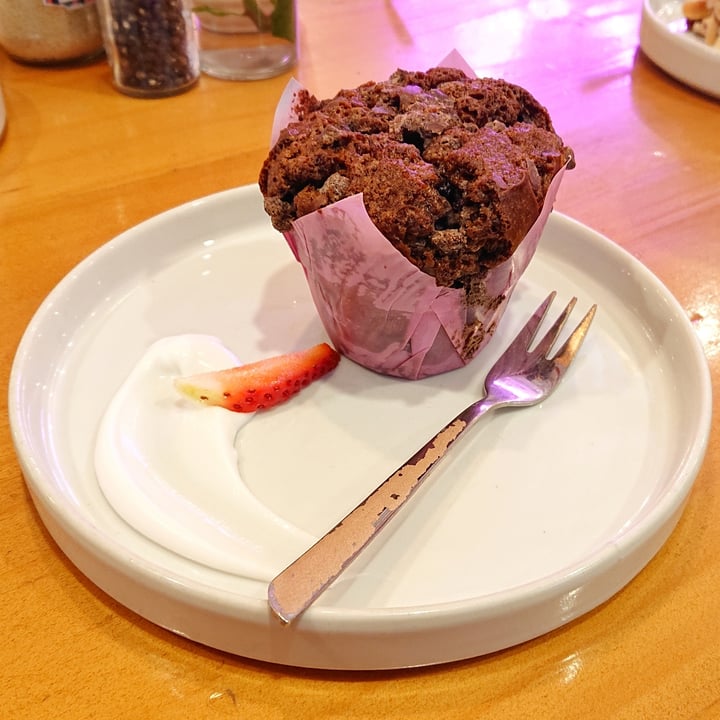 photo of Blue Kiwi Choc Chip Muffin shared by @anne13 on  29 Jun 2023 - review
