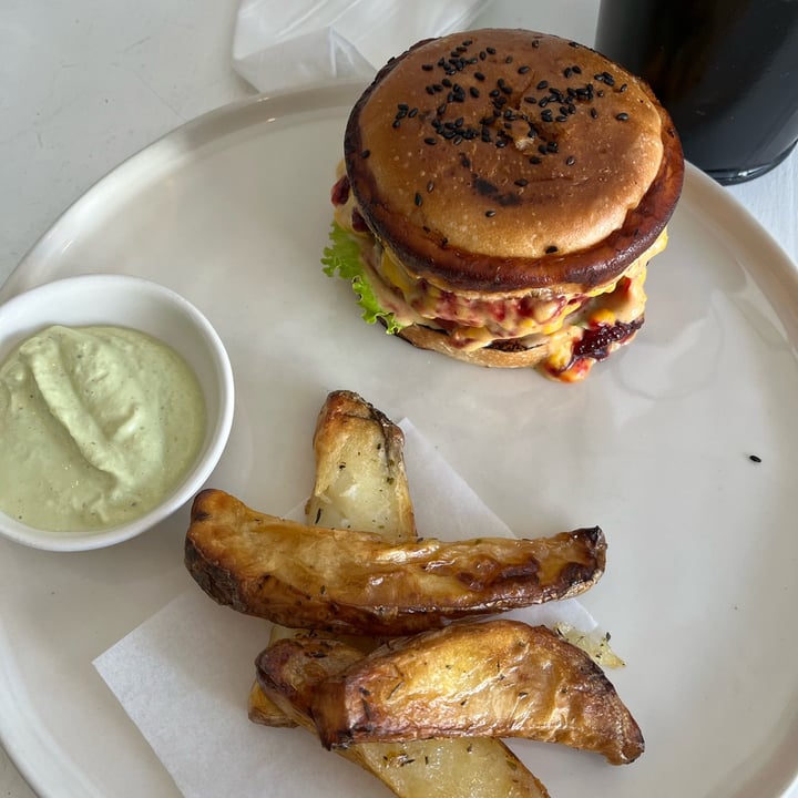 photo of The Holy Spirit Vodka Bar and Restaurant Cheeze Burger shared by @mimi2308 on  10 Apr 2023 - review