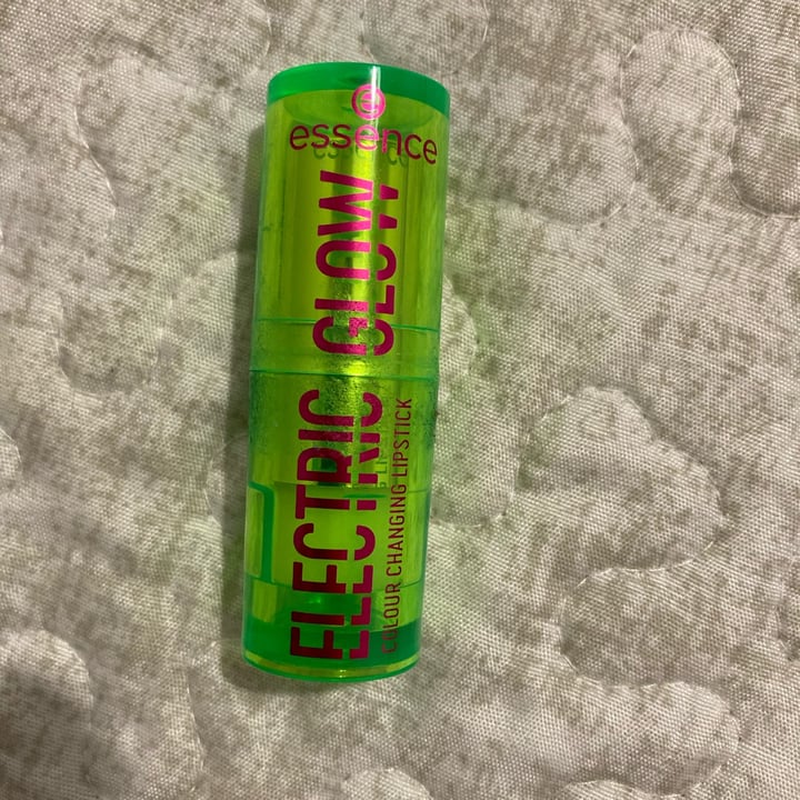 photo of Essence  Electric Glow shared by @martitavegan on  31 Jul 2023 - review