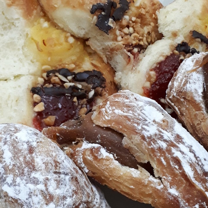 photo of Biota panaderia Facturas shared by @aracelitamargo on  24 Dec 2022 - review