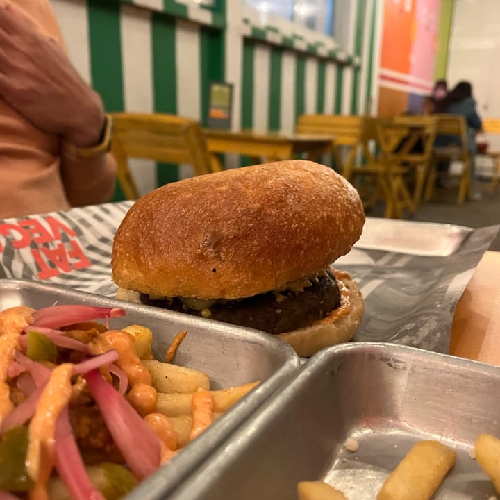 photo of Fat Vegan Hamburguesa Fat Vegan shared by @natgutierr on  29 Jan 2023 - review