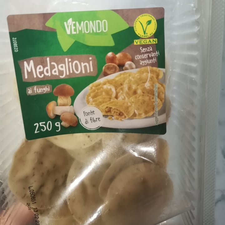 photo of Vemondo Medaglioni ai funghi shared by @mychem on  11 Jan 2023 - review