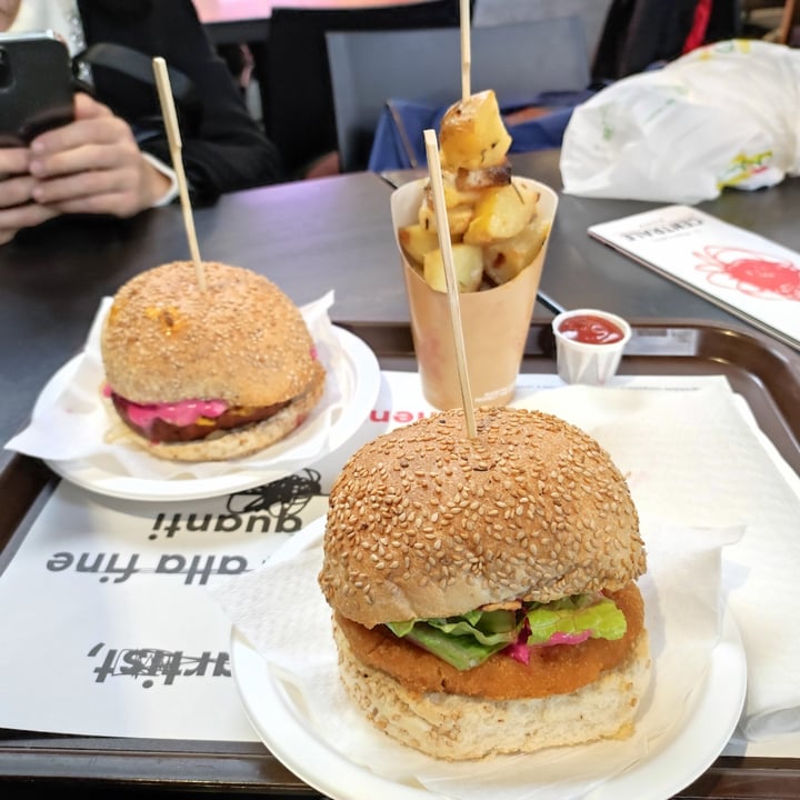 photo of Veg&Veg Burger USA shared by @anita87 on  04 Feb 2023 - review
