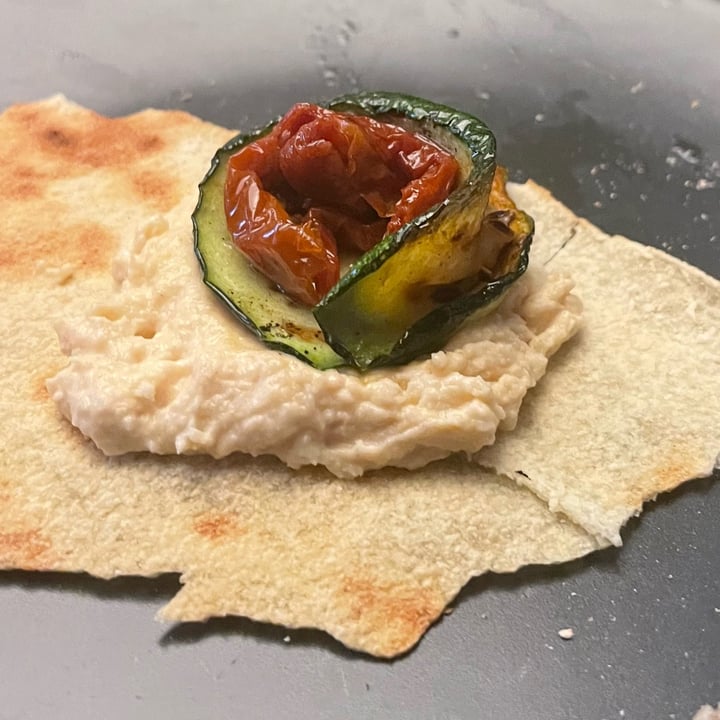 photo of Love Hummus Hummus shared by @emmapecci on  02 Jul 2023 - review