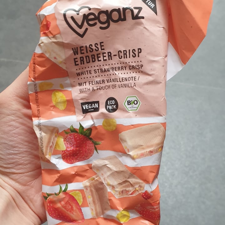 photo of Veganz Weiße Erdbeer-Crisp (White Strawberry Crisp) shared by @lydiahawkins on  04 May 2023 - review