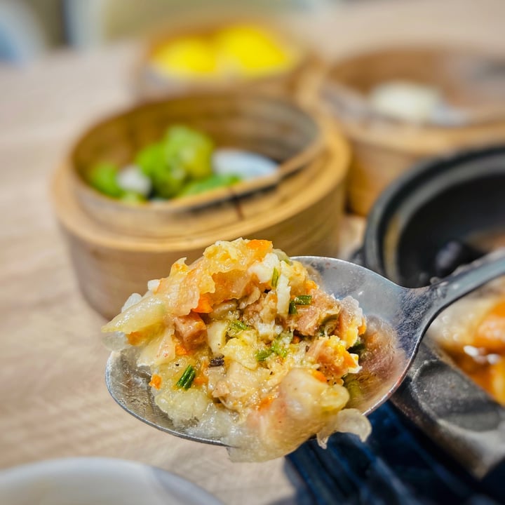photo of D'life Signature 蔬品軒 Crystal Prawn Dumpling shared by @consciouscookieee on  04 Mar 2023 - review