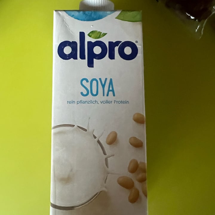photo of Alpro 100% vegetale soia ricco in proteine shared by @bastianbieler on  06 Jan 2023 - review