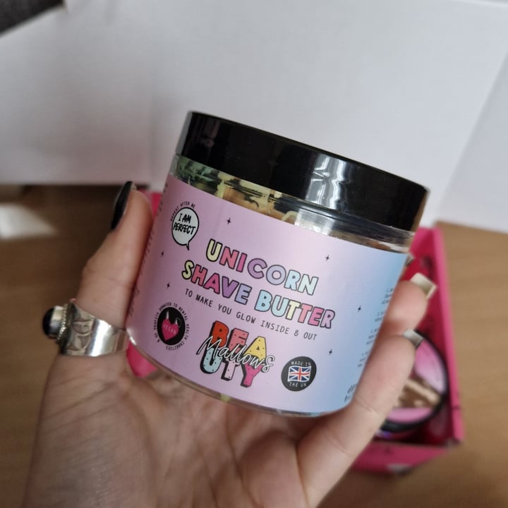 photo of Mallows Beauty Unicorn Shave Butter shared by @lowrimoxo on  30 Jan 2023 - review