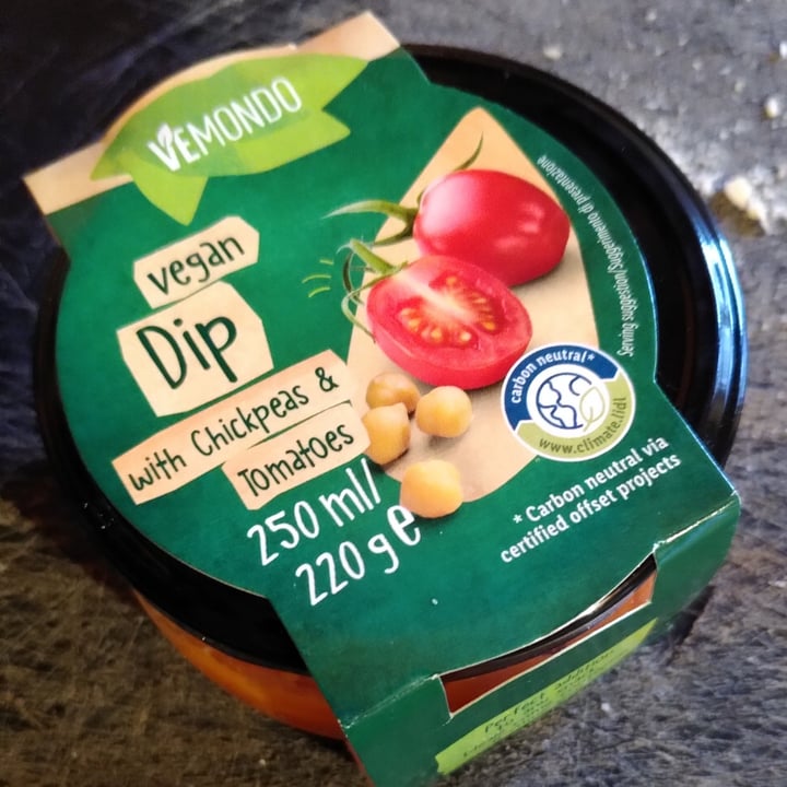 photo of Vemondo vegan dip con ceci e pomodoro shared by @merry-cherry-veg on  06 Apr 2023 - review