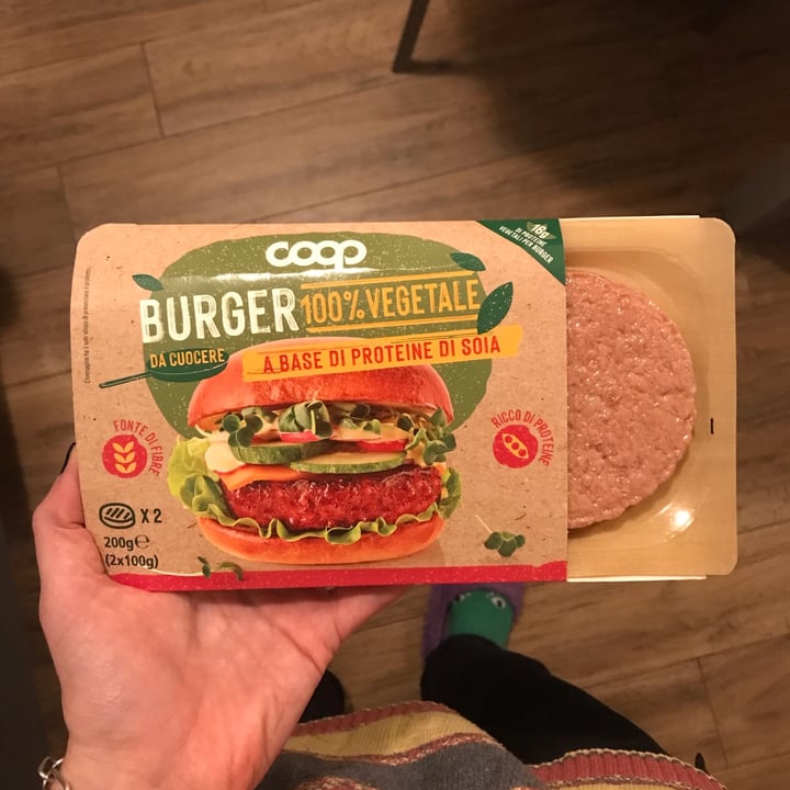 photo of Coop Burger 100% Vegetale shared by @laurafalc92 on  19 Feb 2023 - review