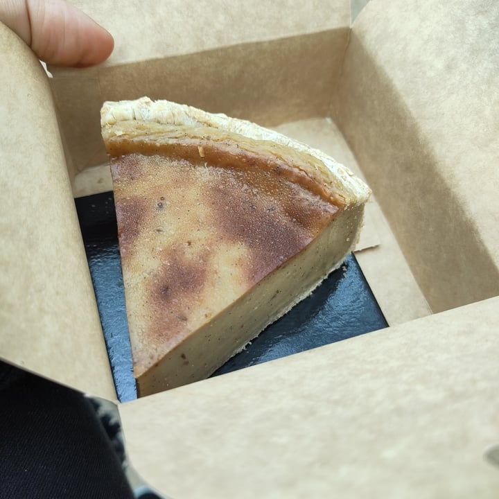 photo of Land&Monkeys Flan Vanille shared by @veganaesthete on  02 May 2023 - review
