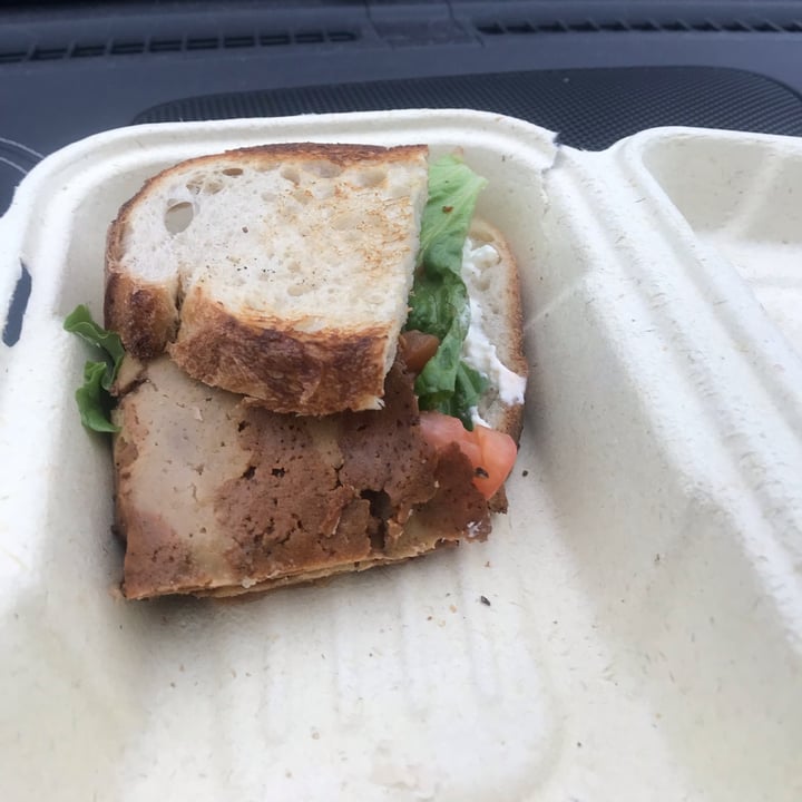 photo of Vida's Plant Based Butcher BLT shared by @arronlee on  20 Jan 2023 - review