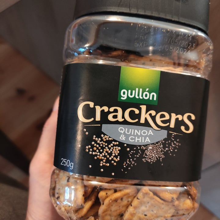 photo of Gullón Crackers de chia y quinoa shared by @stefietokee on  14 Jul 2023 - review