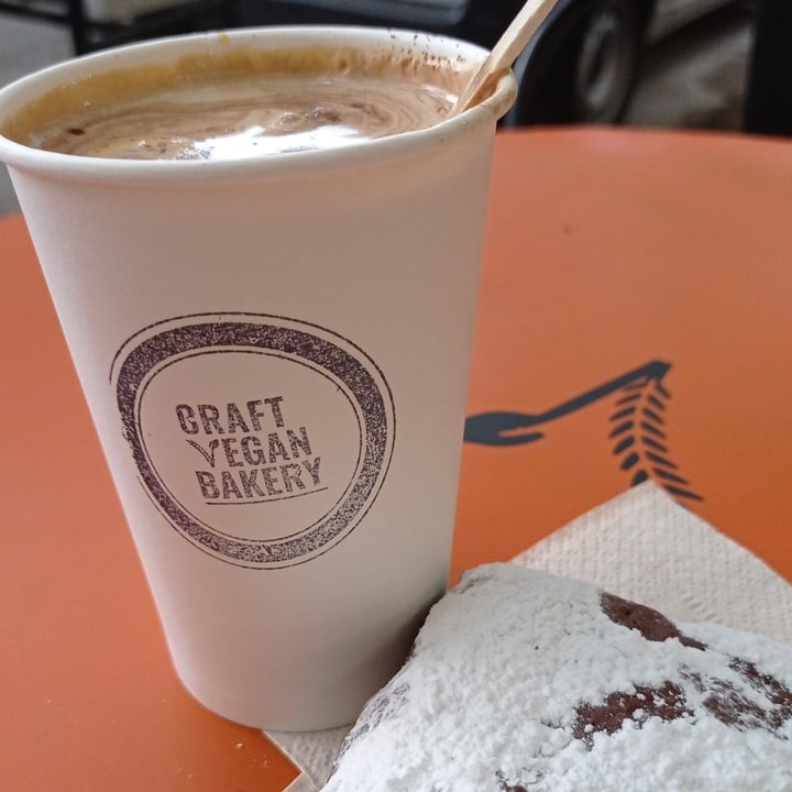 photo of Craft Vegan Bakery cafe doble con leche vegetal shared by @malalafontan on  30 Mar 2023 - review