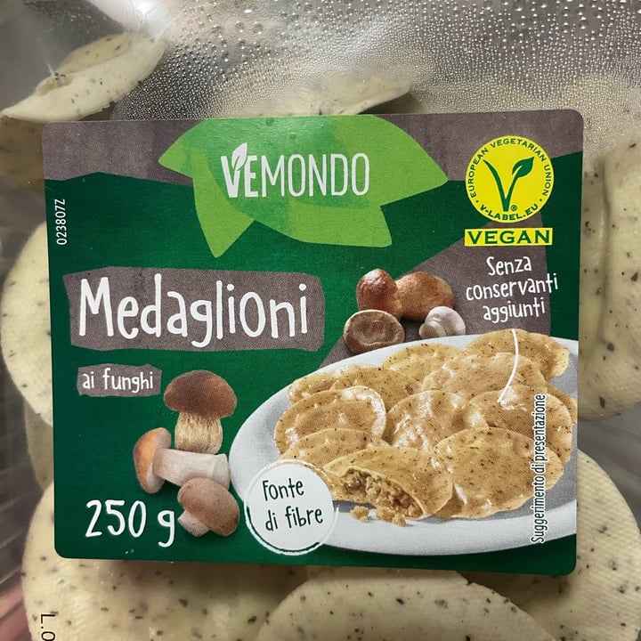 photo of Vemondo  Medaglioni ai Funghi shared by @giadamorri on  01 Mar 2023 - review