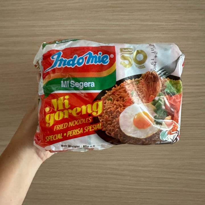 photo of Indomie Mi Goreng Fried Noodles shared by @piggy-egg on  15 Aug 2023 - review