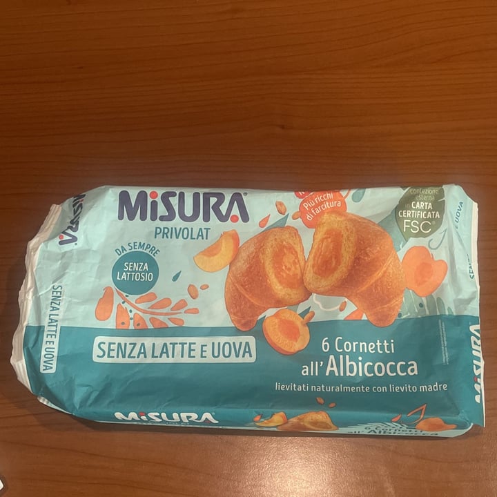 photo of Misura cornetti all'albicocca - Privolat shared by @babachito on  04 Jul 2023 - review