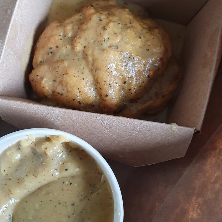 photo of Vertical Diner and The Gold Room Biscuits And Gravy shared by @anistavrou on  09 Apr 2023 - review