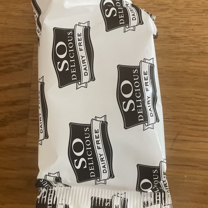 photo of So Delicious Dairy Free Ice cream sandwiches shared by @thatchels on  28 Feb 2023 - review