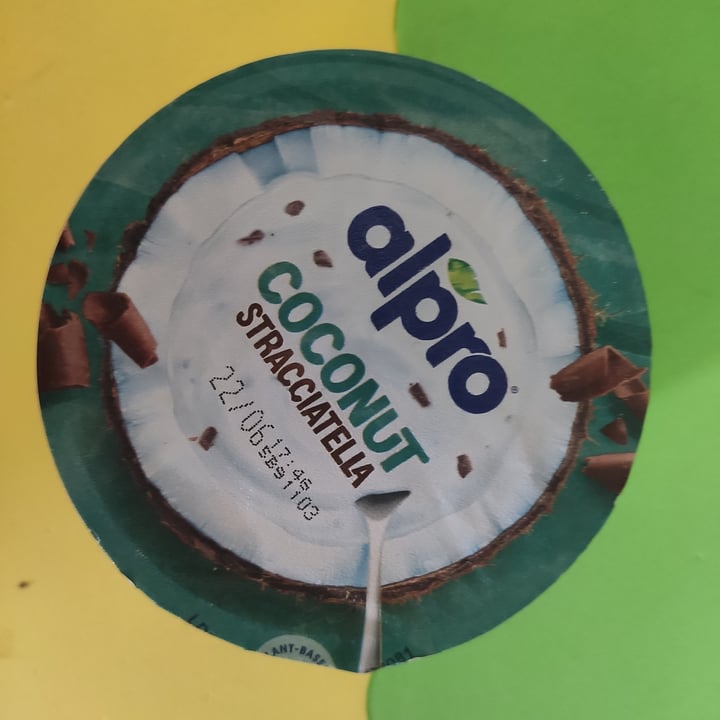 photo of Alpro Absolutely Coconut STRACCIATELLA shared by @ziafe on  01 Aug 2023 - review