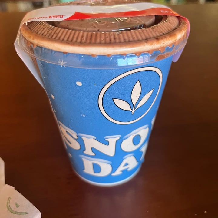 photo of Plant Power Fast Food Chocolate Brownie Snow Day shared by @dejaferia on  02 Feb 2023 - review