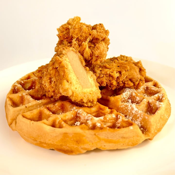 photo of Homegrown Smoker Chick'n N Waffles shared by @pdxveg on  16 Apr 2023 - review