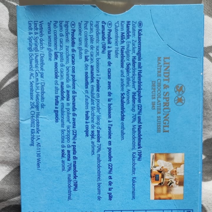 photo of Lindt chocolate Lindt vegan classic shared by @nausyd on  28 May 2023 - review