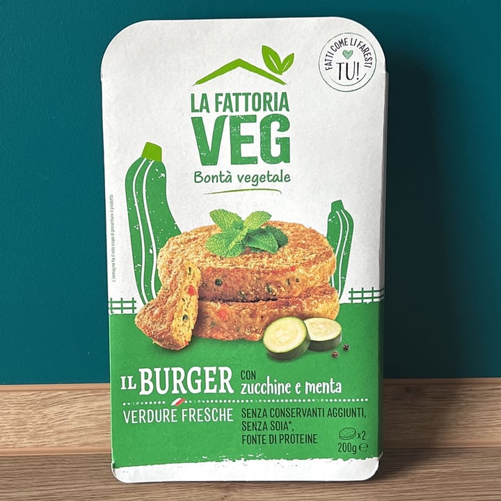 photo of la fattoria veg burger zucchine e menta shared by @annaberger on  02 May 2023 - review