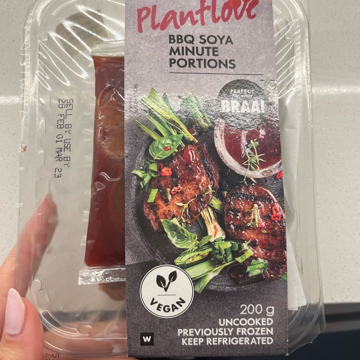 photo of Woolworths Food PlantLove BBQ Soya Minute Portions shared by @jessamygraham on  04 Mar 2023 - review