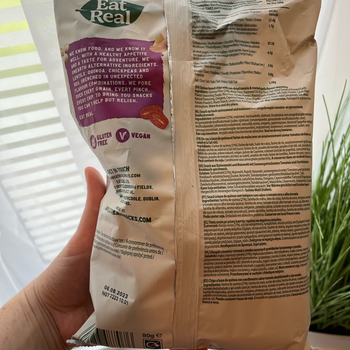 photo of Eat Real Sundried Tomato & Roasted Garlic Flavour Quinoa Chips  shared by @ameriamber on  12 Jul 2023 - review