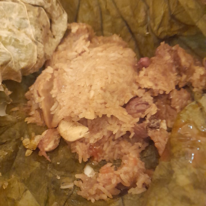 photo of Vegebowl Paris Sticky rice with "chicken" in a lotus leaf. shared by @alice50 on  20 Mar 2023 - review