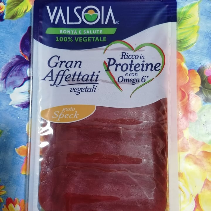 photo of Valsoia Gran Affettati Vegetali Gusto Speck shared by @liviamod on  10 Apr 2023 - review