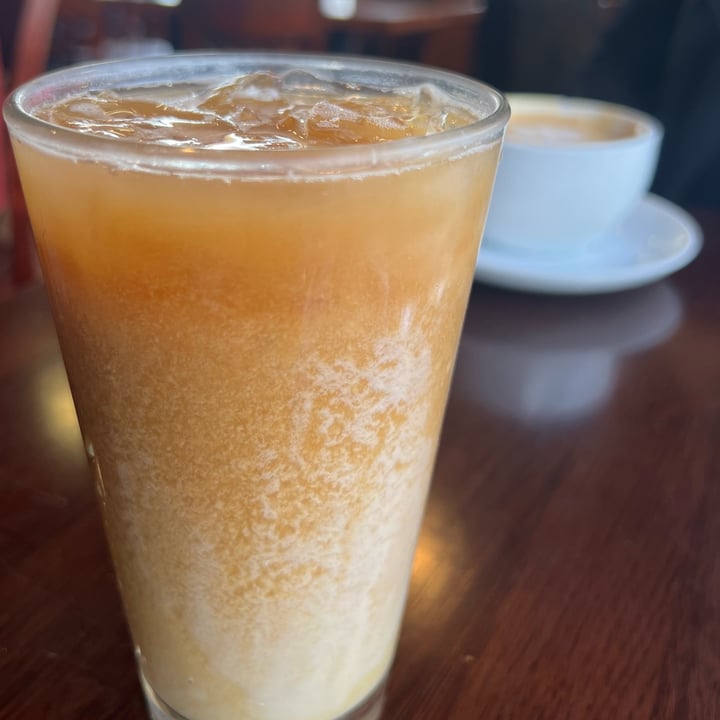 photo of The Grain Café Iced Vanilla Latte With Oat Milk shared by @verafieed on  08 Jan 2023 - review