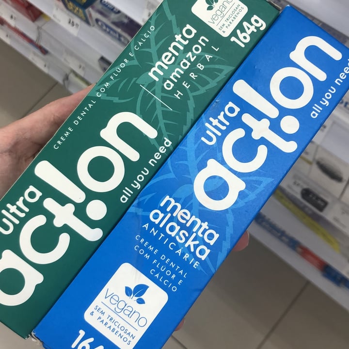 photo of Ultra action Creme dental Ultra Action shared by @luisaamoore on  13 May 2023 - review