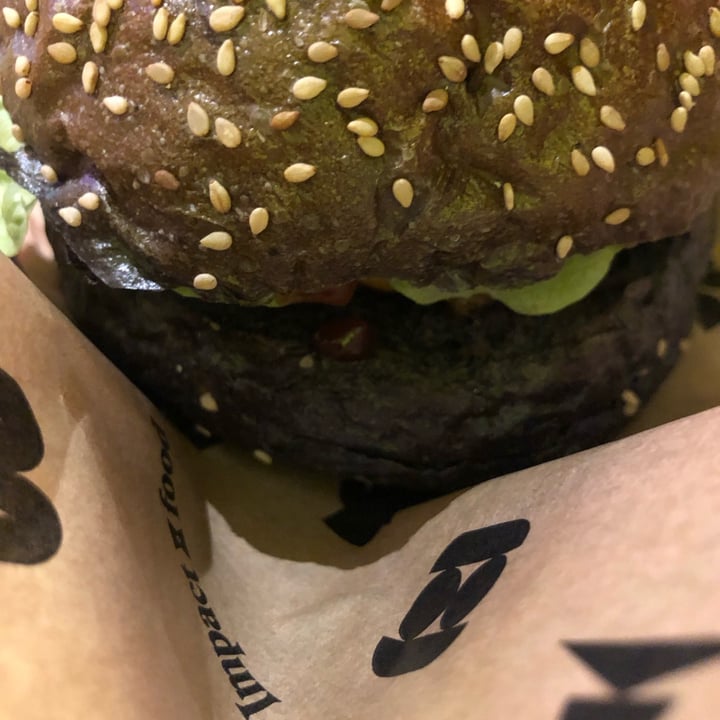photo of Impact Food Smoked Burger Beyond shared by @violettaplantbased on  10 Feb 2023 - review