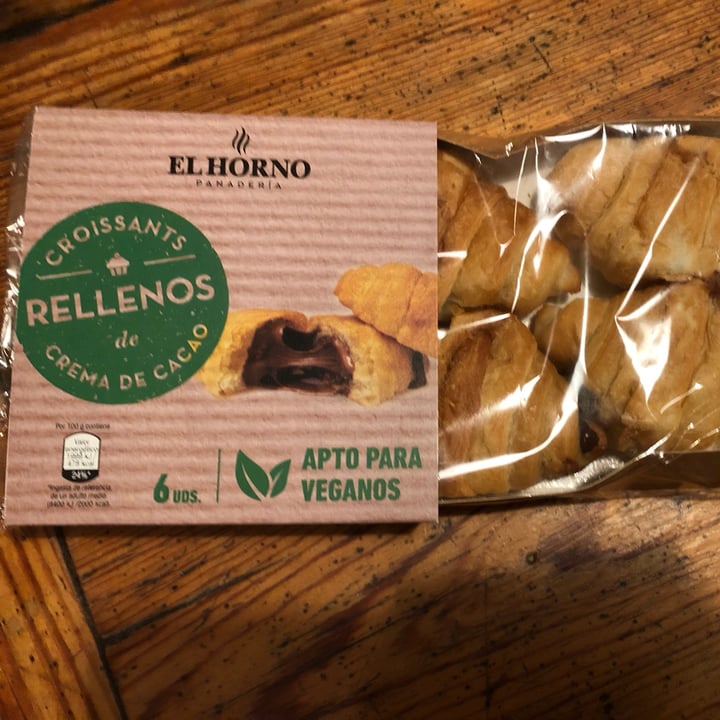 photo of El Horno de Aldi croissants rellenos de crema de cacao shared by @astrid269 on  12 Feb 2023 - review
