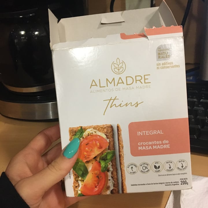photo of Almadre thins integrales de masa madre shared by @solagosttinacappella on  06 Apr 2023 - review