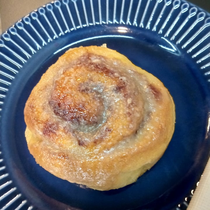 photo of Puck Provisions Cinnamon Roll shared by @veganspicegirl on  03 Jun 2023 - review