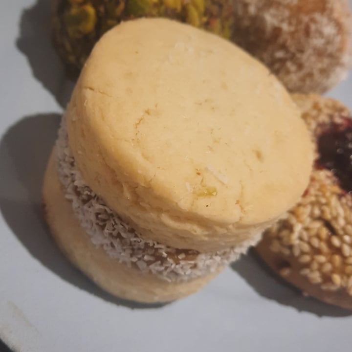 photo of CASA NUEZA Alfajor de maicena shared by @lily62 on  27 May 2023 - review