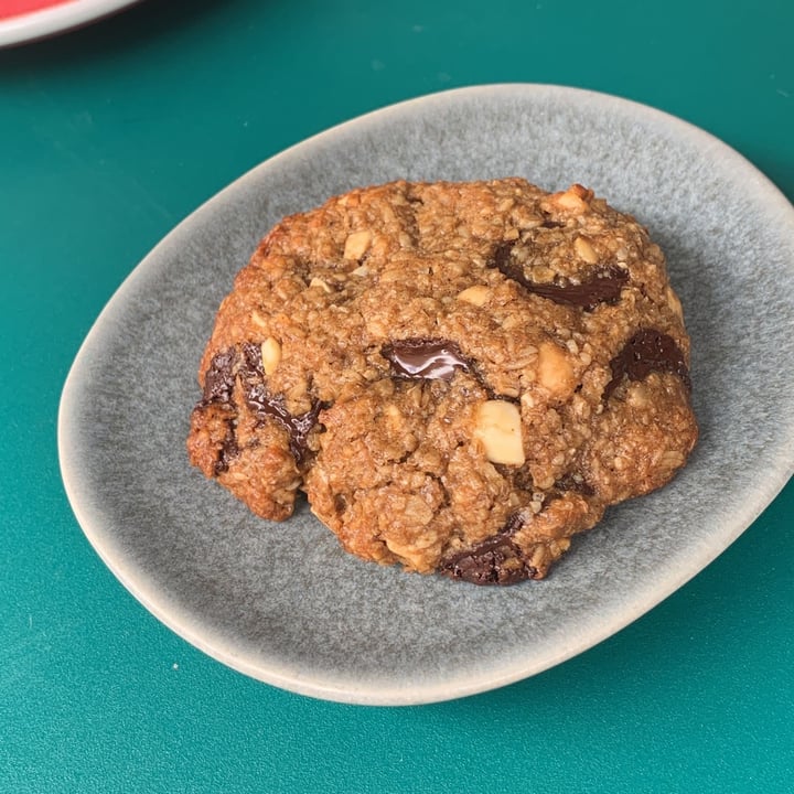 photo of Milkees - Specialty Coffee & Cookies Vegan Cookie shared by @pedromourarias on  03 May 2023 - review