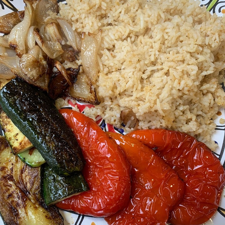 photo of Pollo d’oro riso basmati marocchino e verdure grigliate shared by @victoriantonioni on  21 Jan 2023 - review