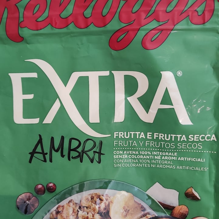 photo of Kellog’s Extra Granola Frutta e Frutta Secca shared by @niklabelloli1 on  06 Aug 2023 - review