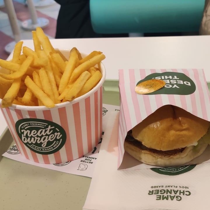 photo of Neat Burger Soho Chick’n Burger shared by @planetontheplate on  19 Feb 2023 - review