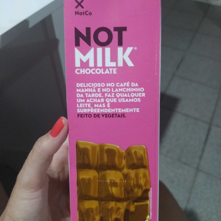 photo of NotCo leite com chocolate shared by @gabischoll on  14 Feb 2023 - review