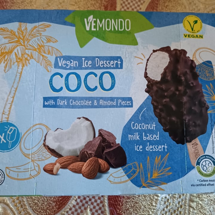 photo of Vemondo gelato cocco fondente mandorle shared by @biancafurii on  14 Aug 2023 - review