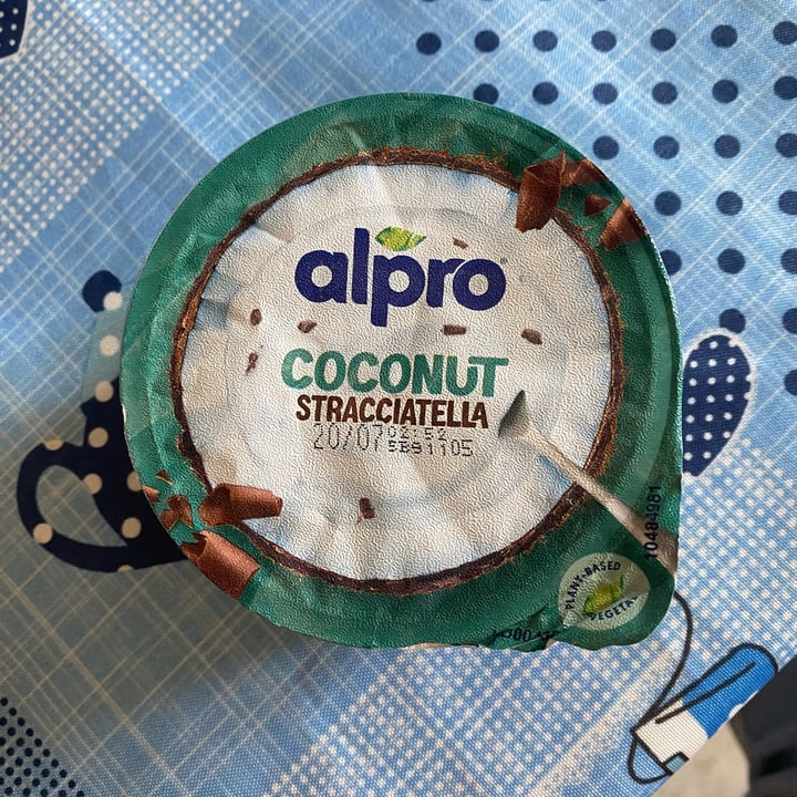 photo of Alpro Absolutely Coconut STRACCIATELLA shared by @mariapiav on  18 Jun 2023 - review